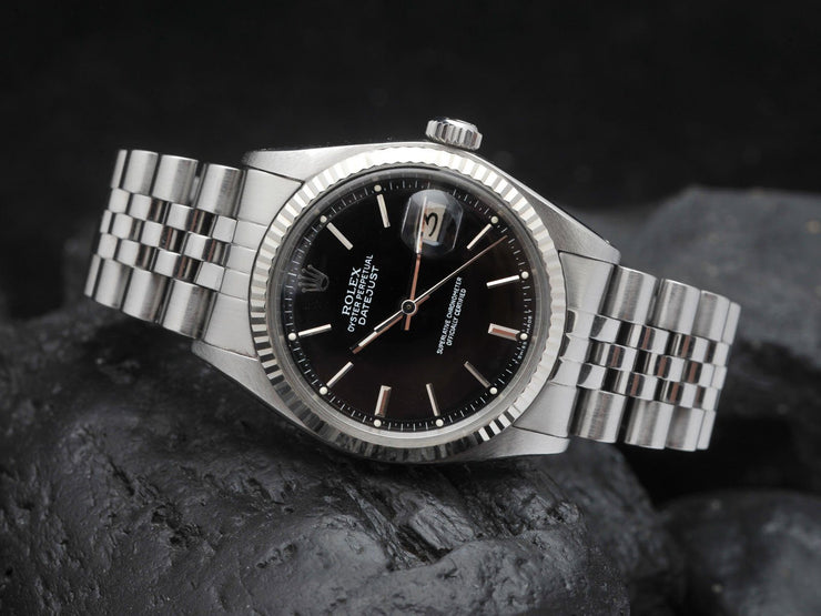 GLOSS BLACK DIAL ROLEX DATEJUST 1601