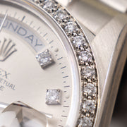 Rolex Day-date silver sunburst big diamond dial ref. 18046 in platinum