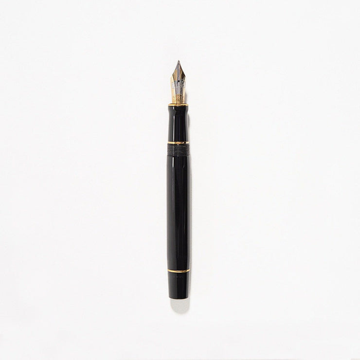 Parker Duofold Classic Black Gold NIB - F